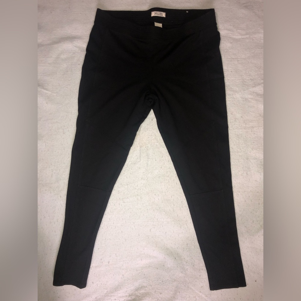 Size Large Mudd Leggings